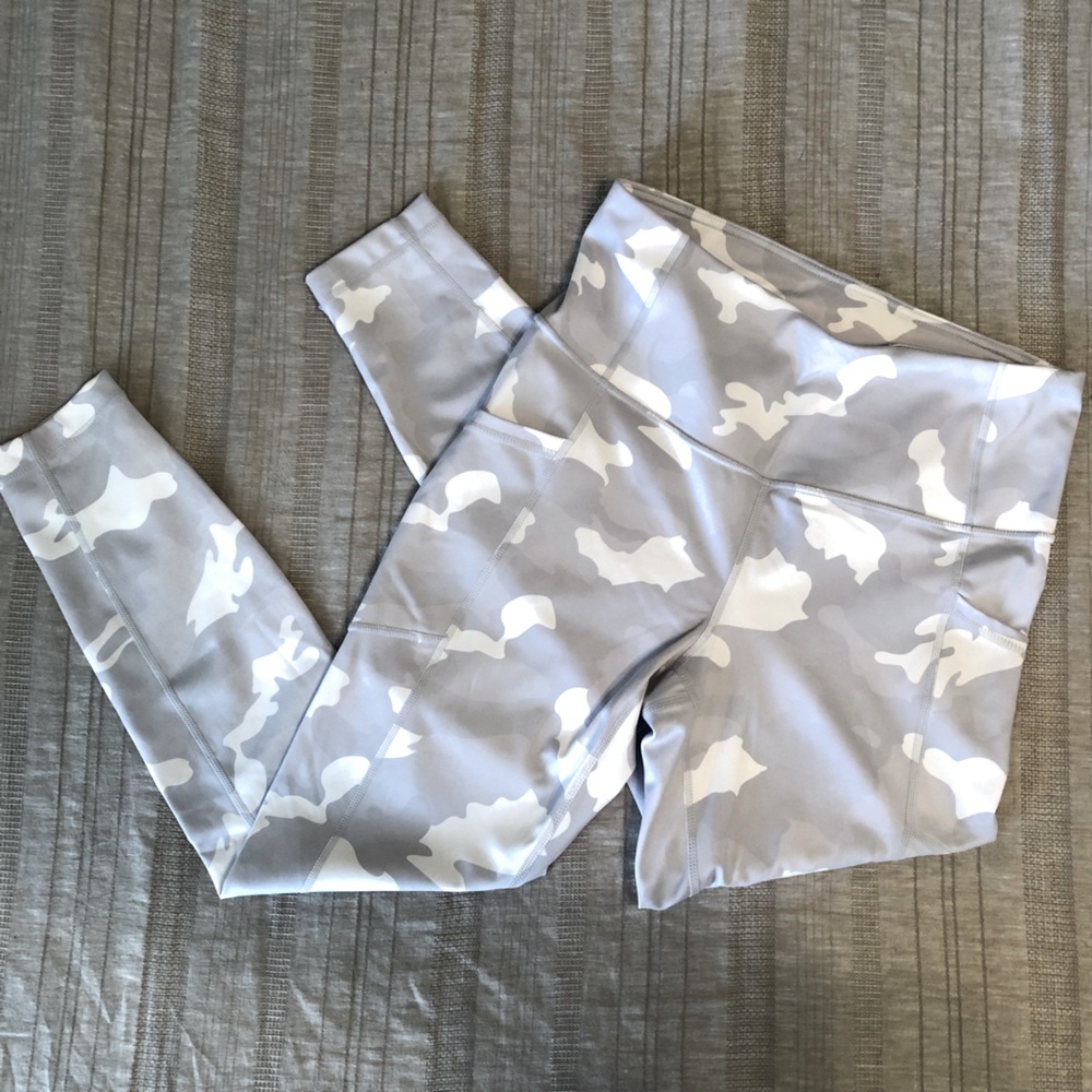 White/Grey Camo Leggings